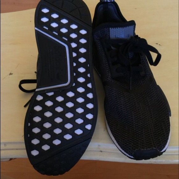 NMD’s Carbon Size 12 - Picture 7 of 8